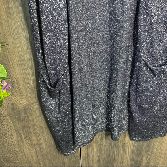 .🌼3/$30🌼C Navy Blue Sparkle Undertone Open Front Lightweight Cardigan Size M - Picture 8 of 16